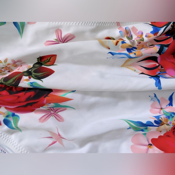 NWT Cupshe bikini bottoms medium - Picture 2 of 4